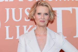 Cynthia_Nixon_torna_a_vestire_