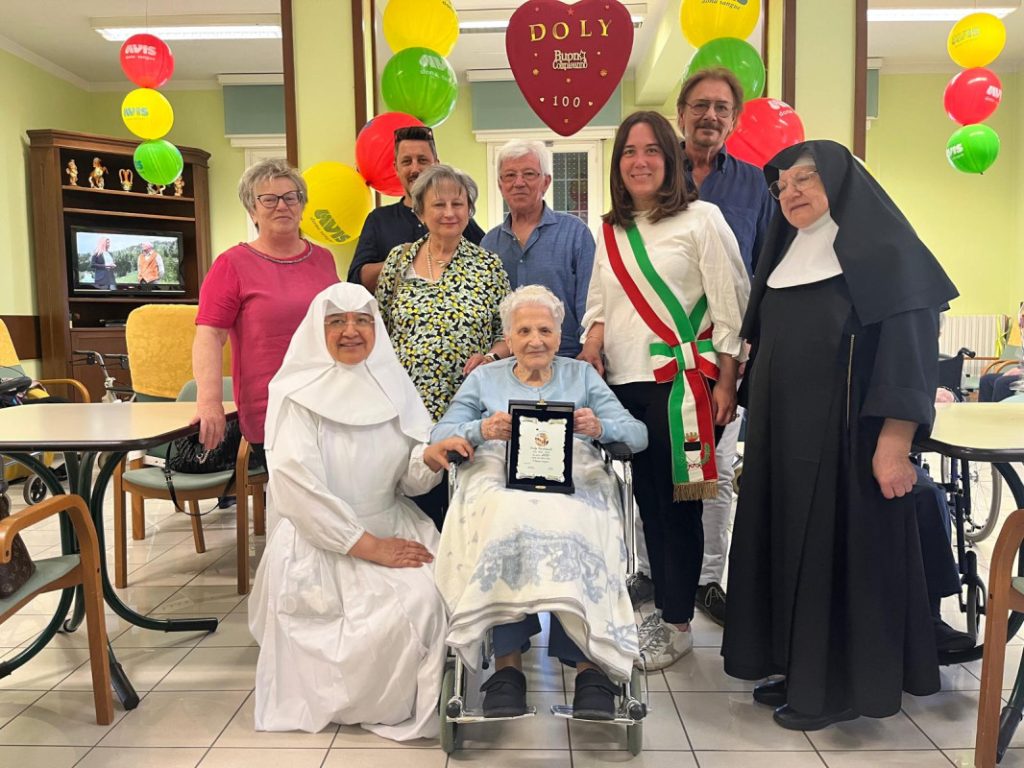 Doly_Gardinali_compie_100_anni