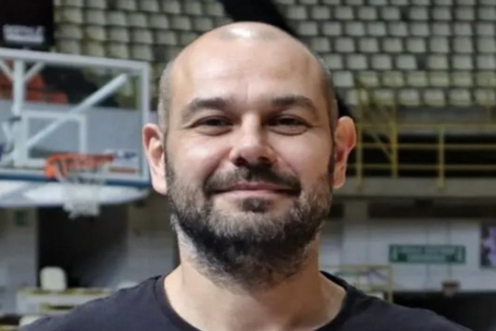 Federico_Cigarini_inizia_una_n