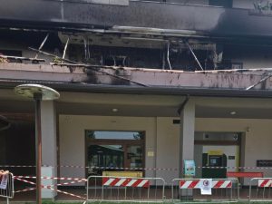 Fiamme_in_appartamento_a_Caste