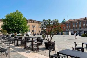La_metamorfosi_di_piazza_Kenne