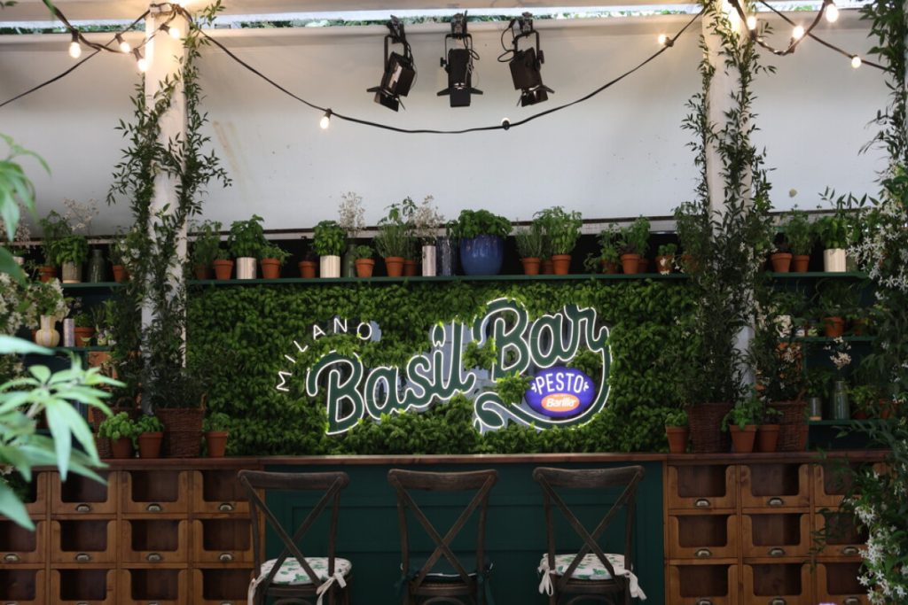 Milano_accoglie_il_Basil_Bar_d