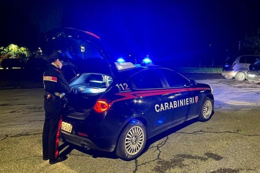 Un_uomo_ubriaco_semina_il_terr
